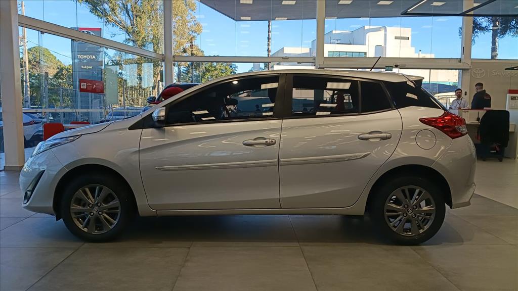 YARIS 1.5 16V FLEX XL PLUS CONNECT MULTIDRIVE6