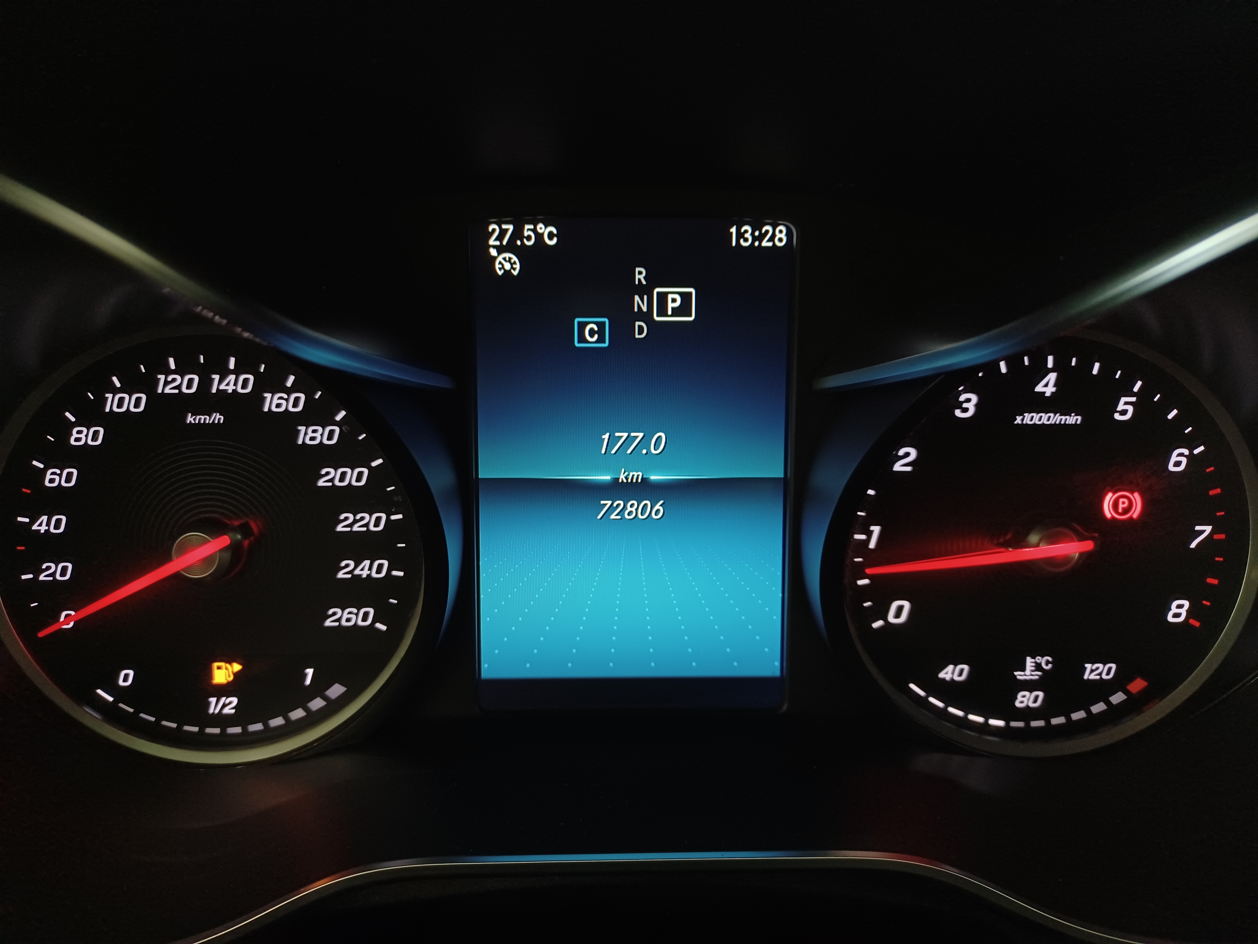 MERCEDES BENZ-C 180-1.6 CGI FLEX AVANTGARDE 9G-TRONIC