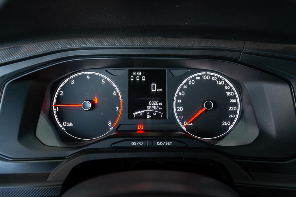 POLO 1.0 MPI TRACK MANUAL9
