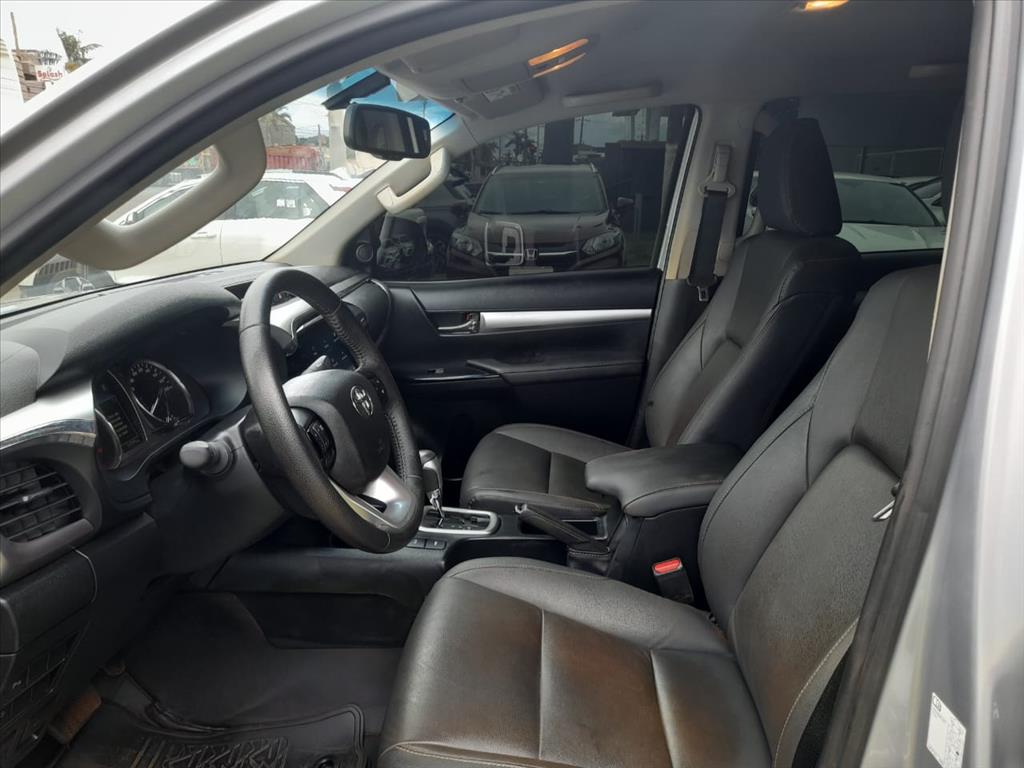 HILUX 2.8 D-4D TURBO DIESEL CD SRV 4X4 AUTOMÁTICO10
