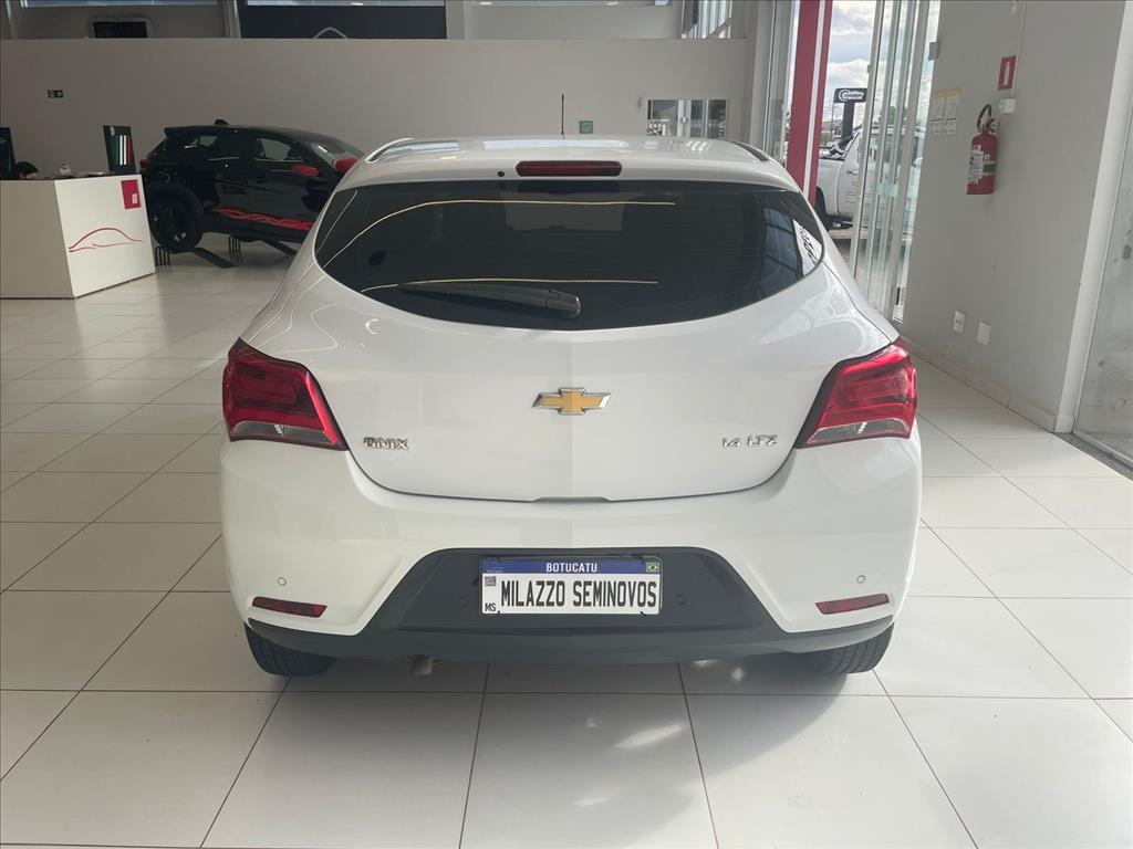 ONIX 1.4 MPFI LTZ 8V FLEX 4P MANUAL7