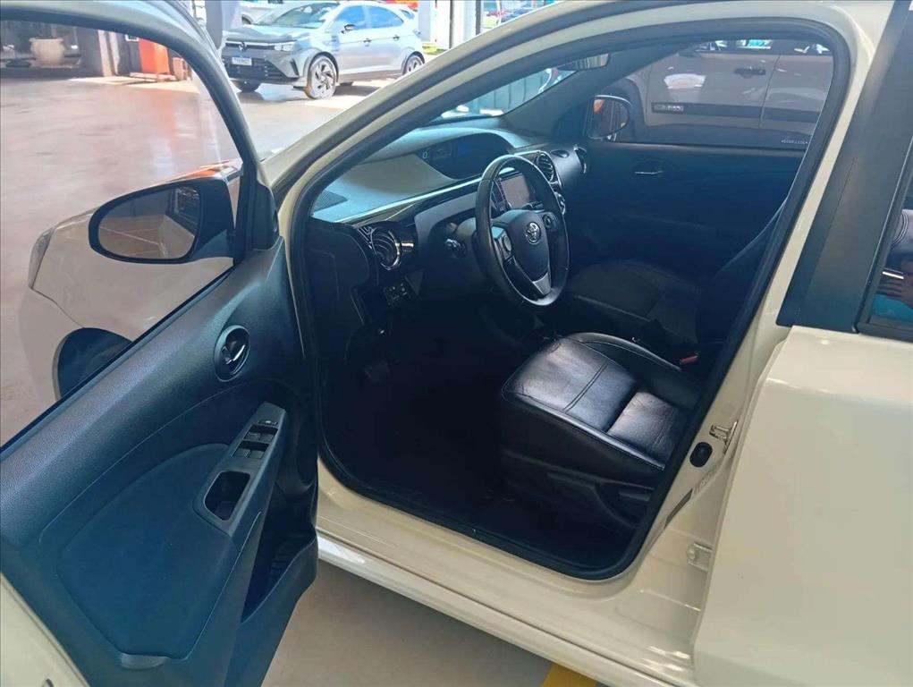 ETIOS 1.3 X 16V FLEX 4P AUTOMÁTICO10