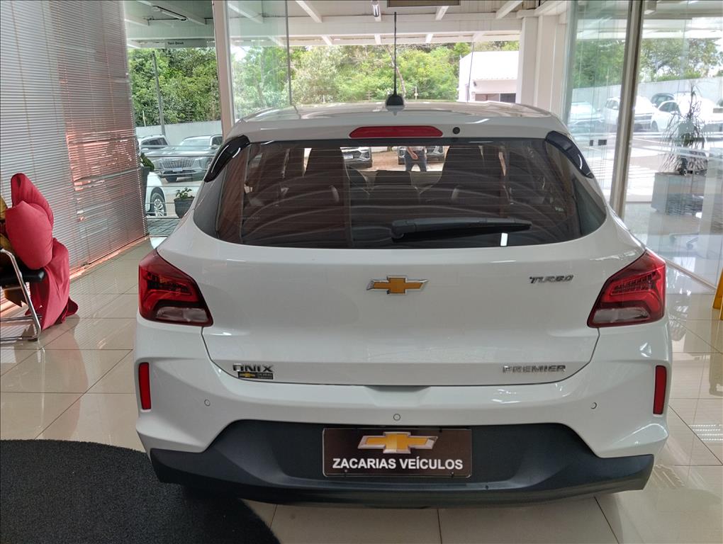 ONIX 1.0 TURBO FLEX PREMIER AUTOMÁTICO4