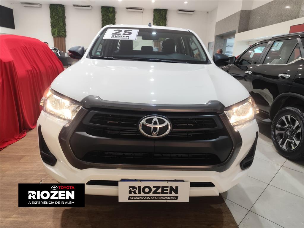 HILUX 2.8 D-4D TURBO DIESEL CD POWER PACK 4X4 AUTOMÁTICO10