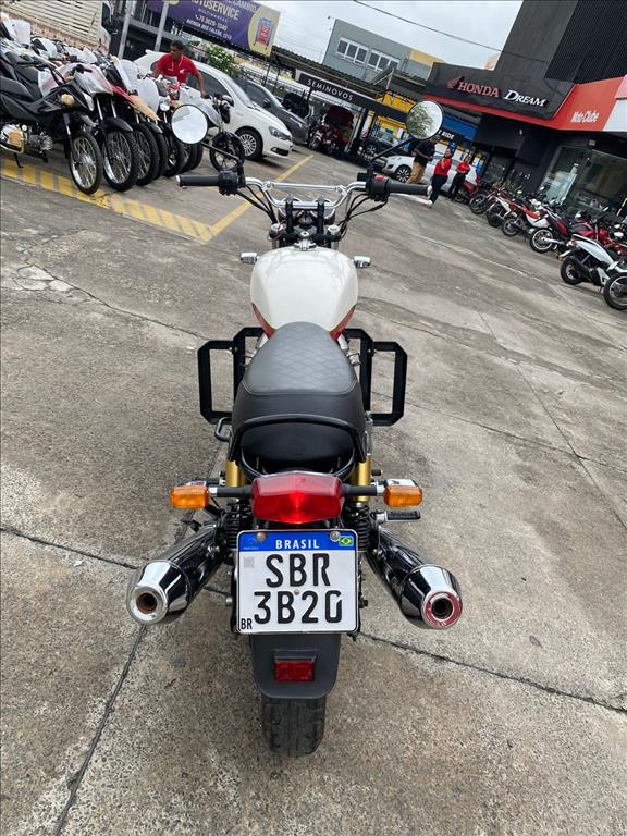 ROYAL ENFIELD INTERCEPTOR foto 5