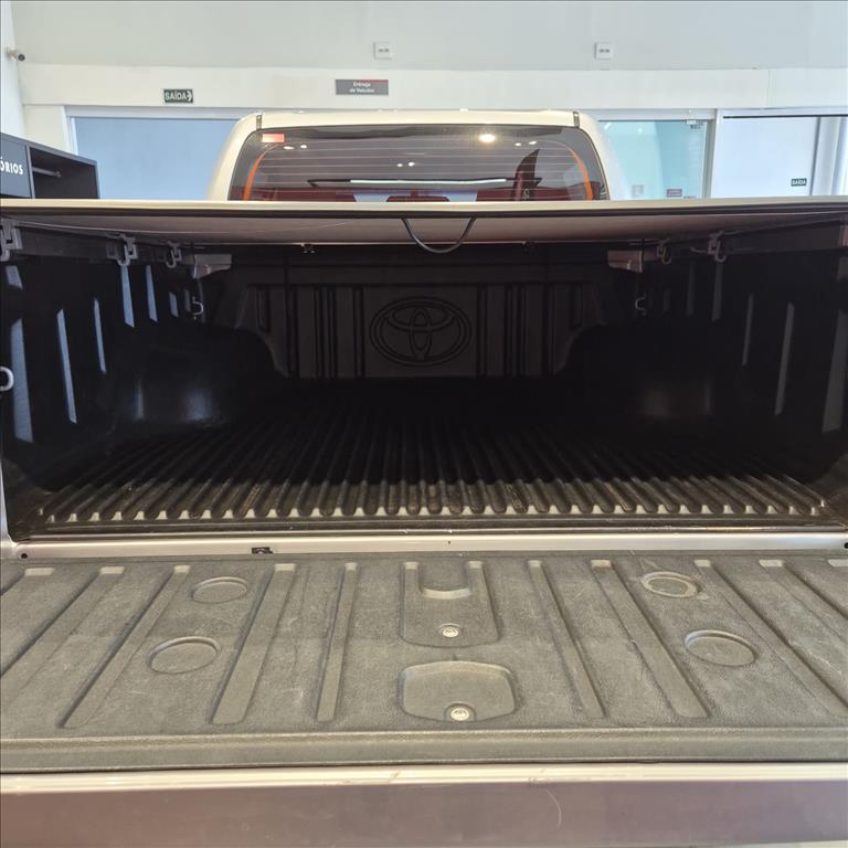 HILUX 2.8 D-4D TURBO DIESEL CD SRV 4X4 AUTOMÁTICO17