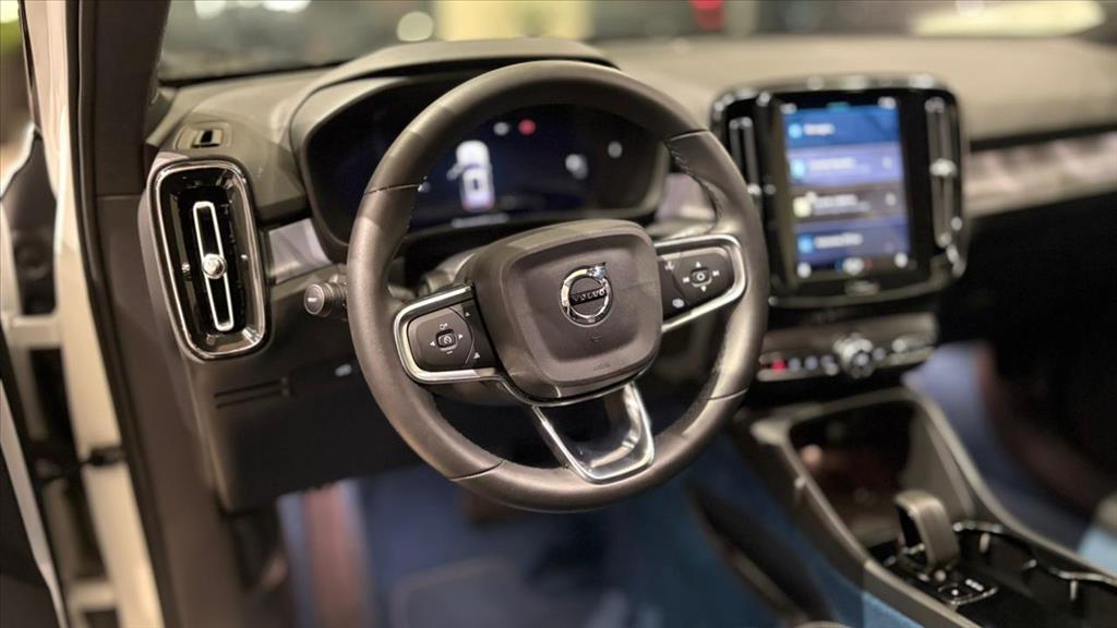 EX40 P8 RECHARGE TWIN ELECTRIC ULTRA AWD3