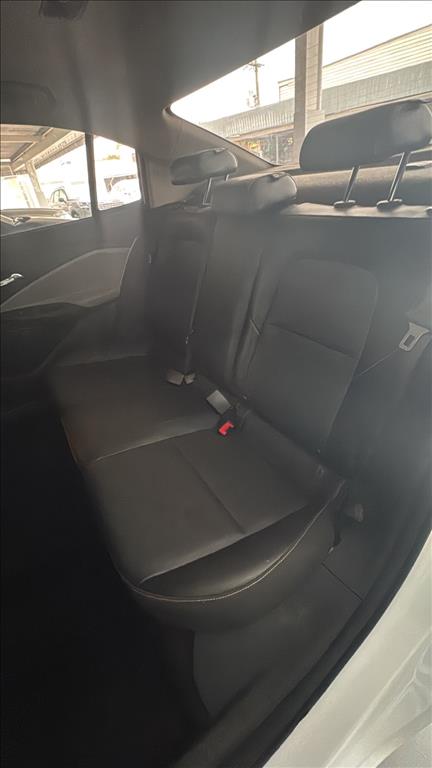 ONIX PLUS 1.0 TURBO FLEX PREMIER AUTOMÁTICO6
