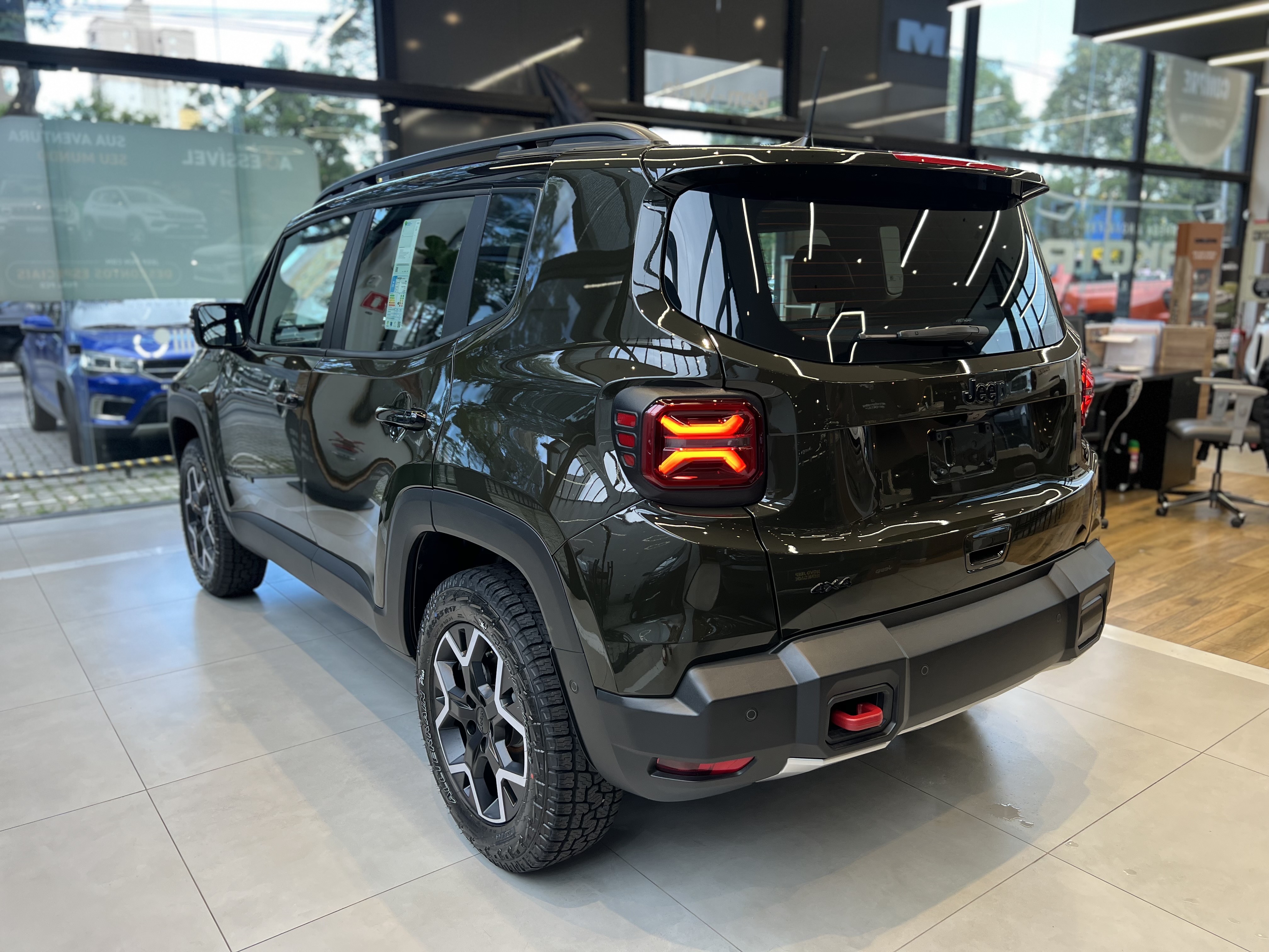 Jeep-RENEGADE-1.3 T270 TURBO FLEX WILLYS 4X4 AT9