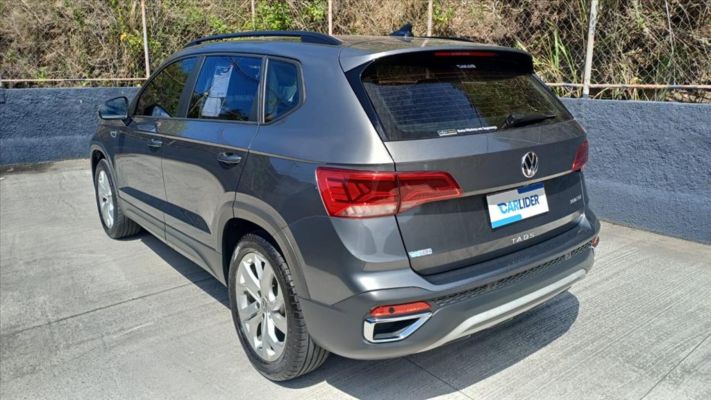 TAOS 1.4 250 TSI TOTAL FLEX COMFORTLINE AUTOMÁTICO5