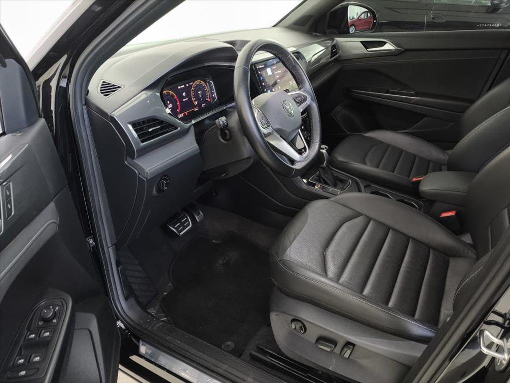 TAOS 1.4 250 TSI TOTAL FLEX HIGHLINE AUTOMÁTICO9