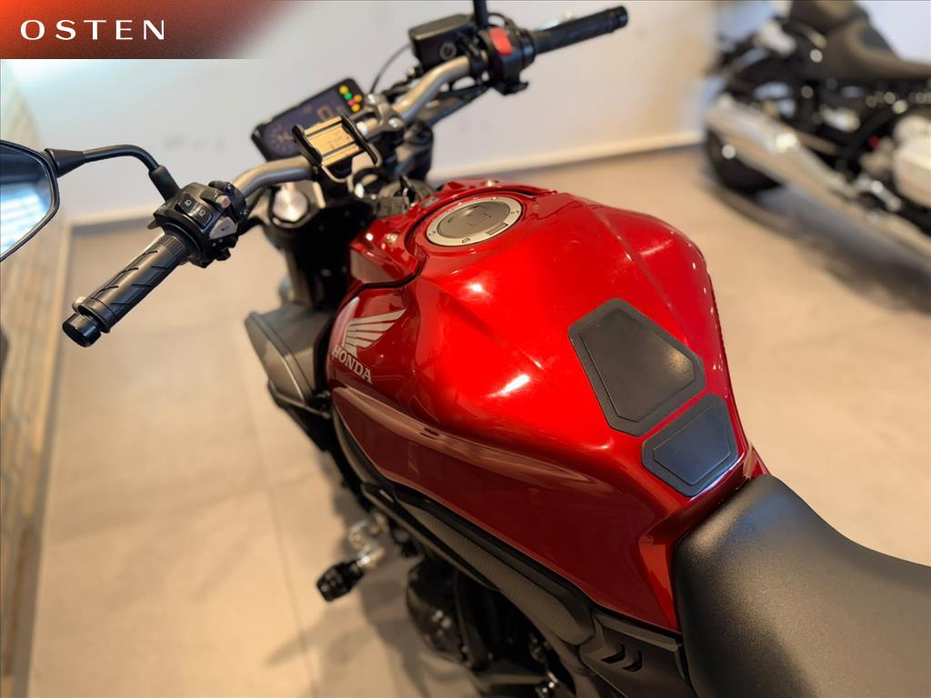 HONDA-CB-650 R ABS