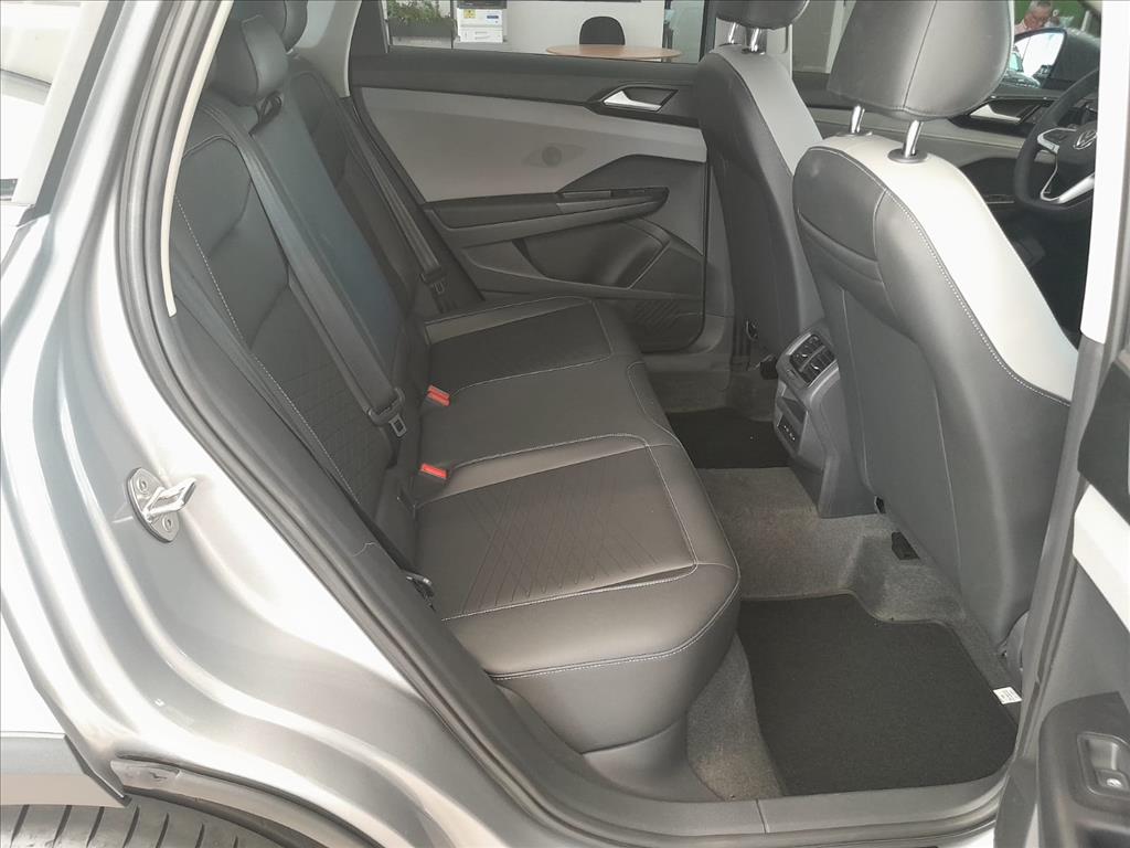 TAOS 1.4 250 TSI TOTAL FLEX COMFORTLINE AUTOMÁTICO10