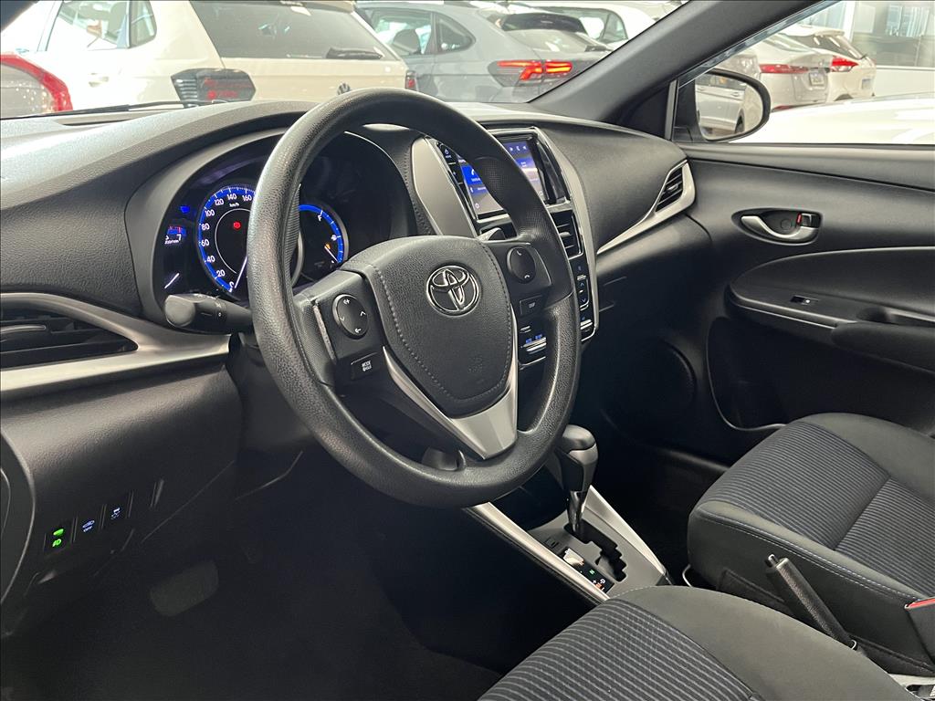 YARIS 1.5 16V FLEX XL PLUS CONNECT MULTIDRIVE6