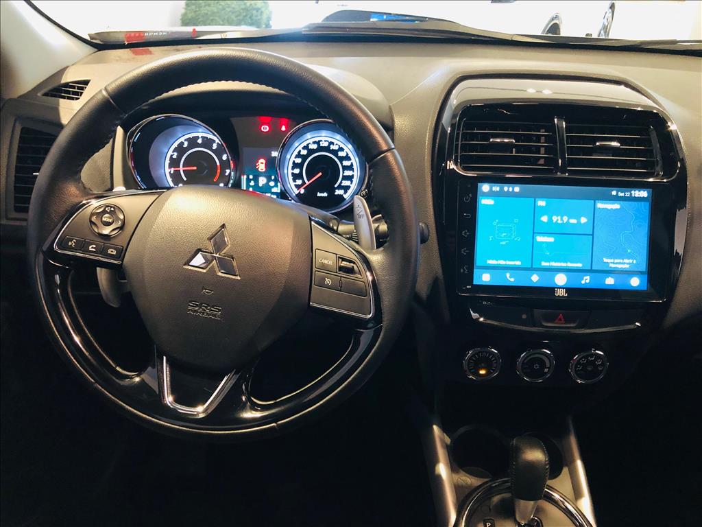 OUTLANDER 2.0 MIVEC GASOLINA HPE AUTOMÁTICO11