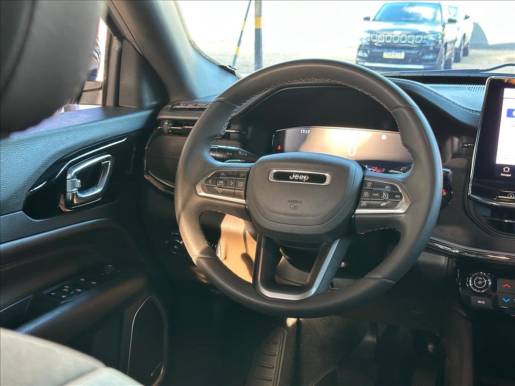 COMMANDER 1.3 T270 TURBO FLEX OVERLAND AT65