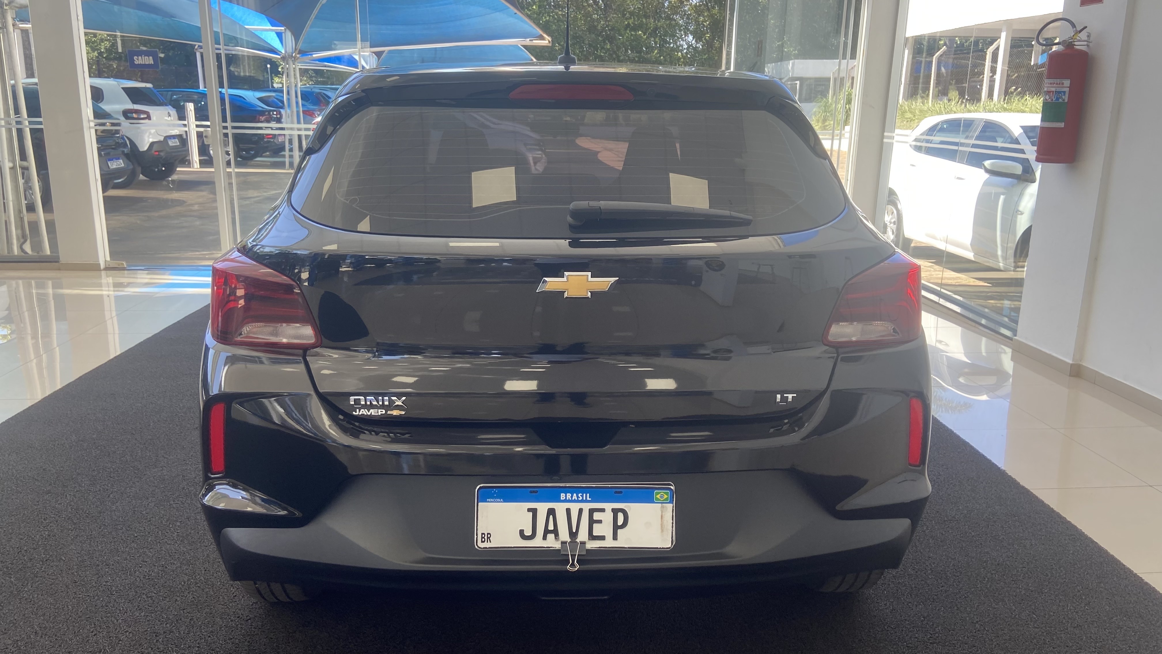 GM - Chevrolet-ONIX-1.0 FLEX LT MANUAL