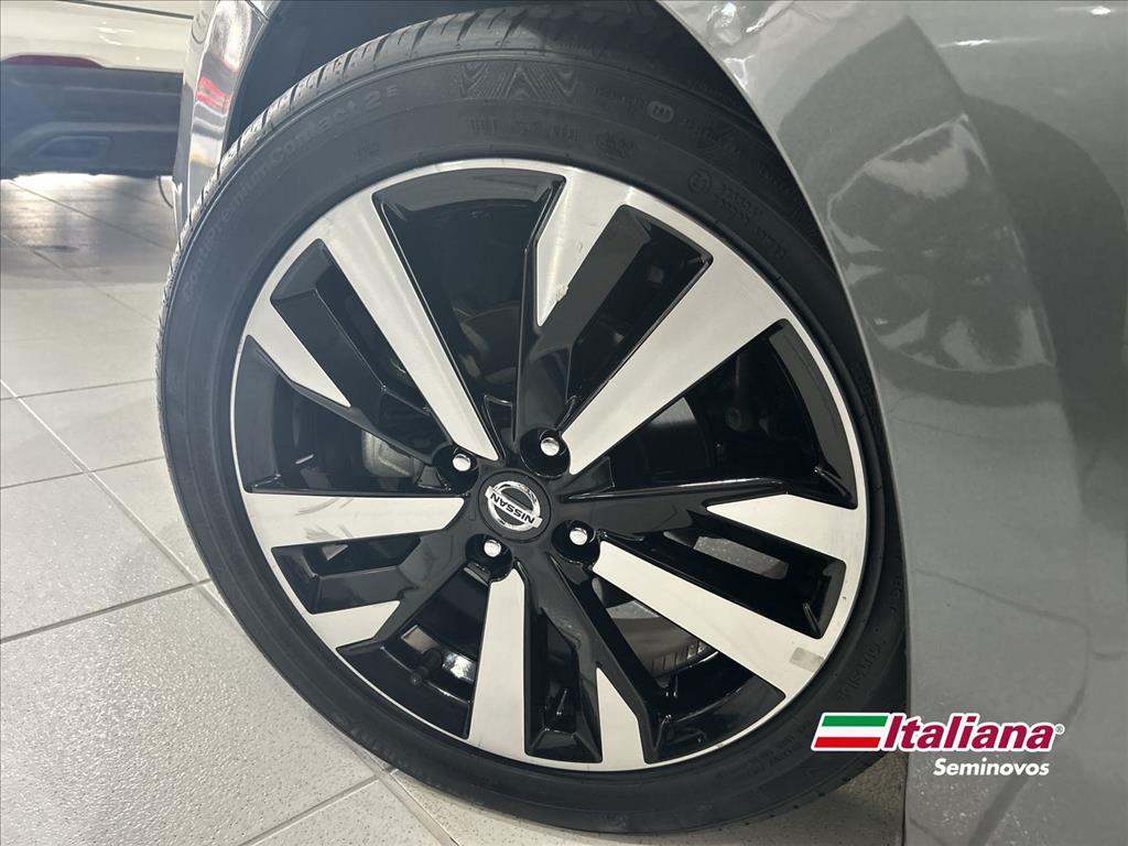 VERSA 1.6 16V FLEX EXCLUSIVE XTRONIC