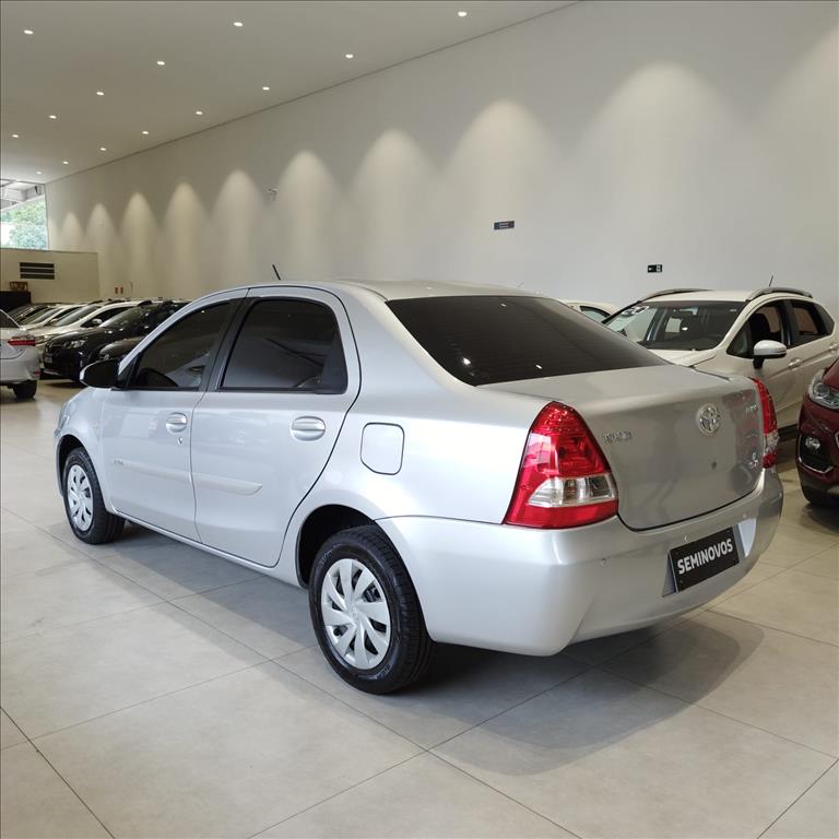 ETIOS 1.5 XS SEDAN 16V FLEX 4P AUTOMÁTICO5