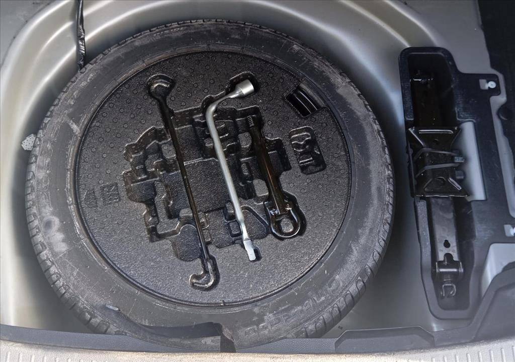 COROLLA 1.8 VVT-I HYBRID FLEX ALTIS PREMIUM CVT8