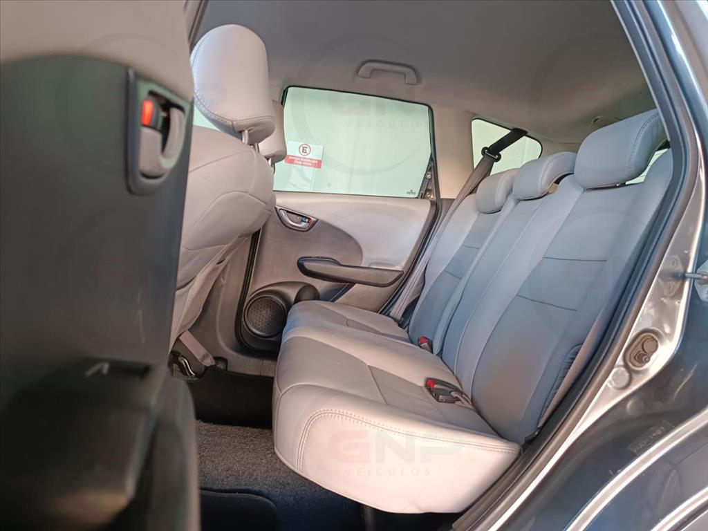 FIT 1.4 LX 16V FLEX 4P AUTOMÁTICO5