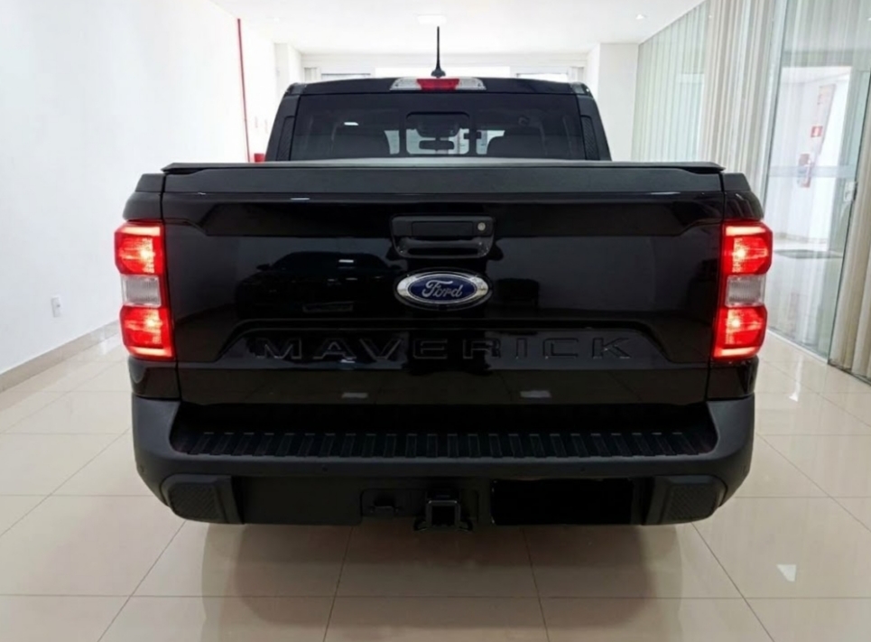 MAVERICK 2.5 HYBRID LARIAT e-CVT6