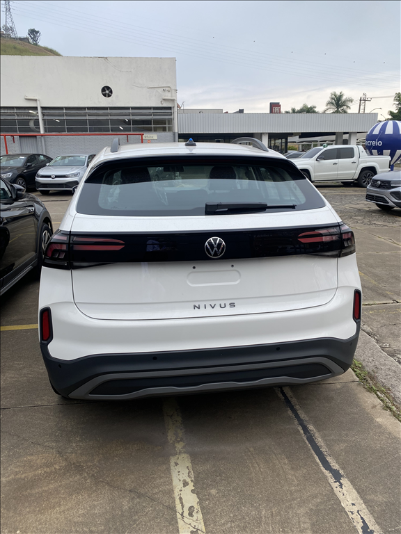 NIVUS 1.0 200 TSI TOTAL FLEX SENSE AUTOMÁTICO3