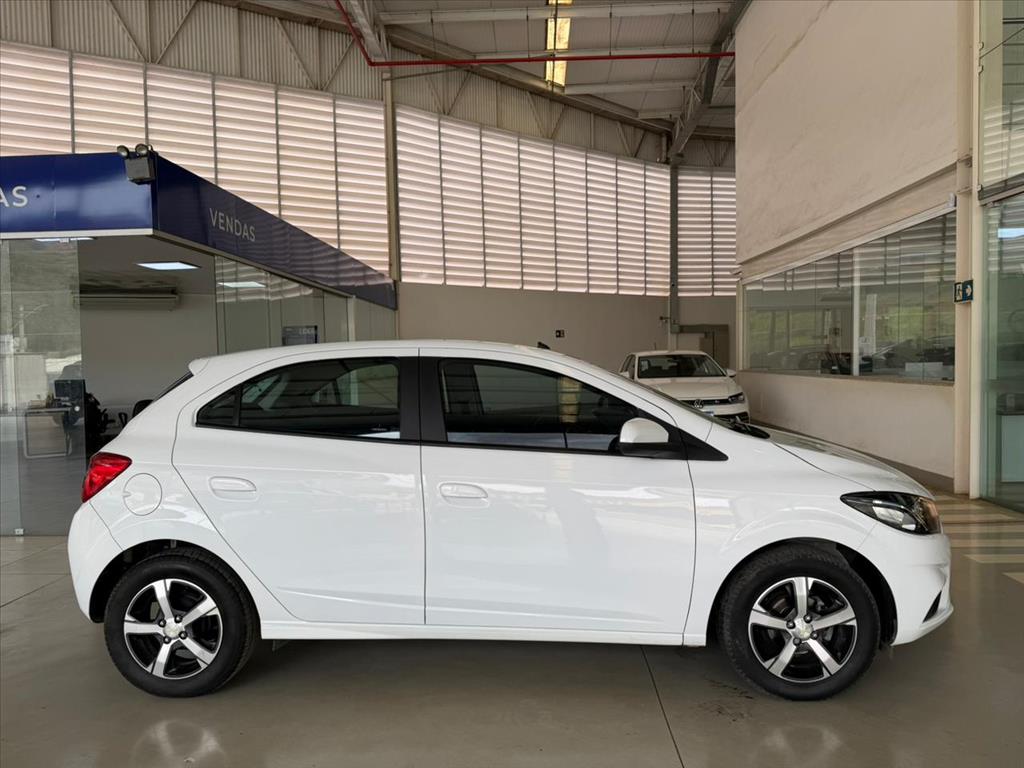 ONIX 1.4 MPFI LTZ 8V FLEX 4P AUTOMÁTICO1
