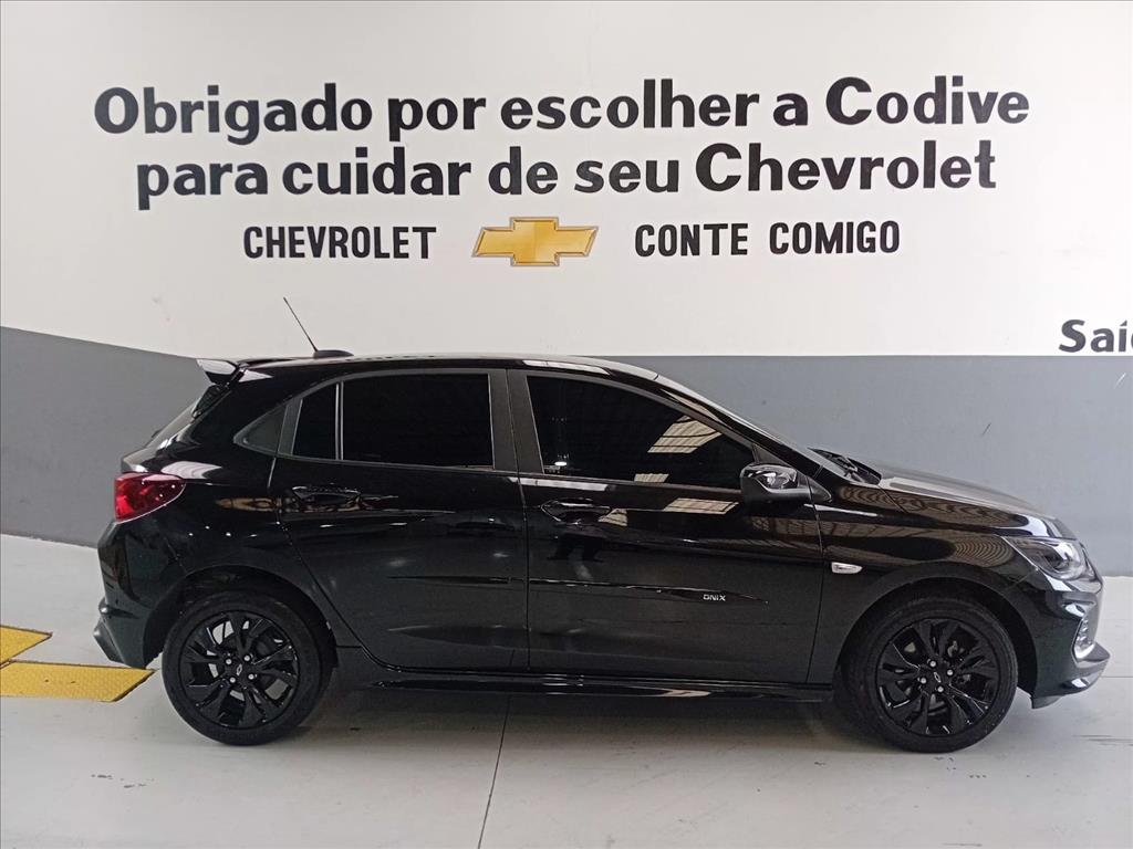 ONIX 1.0 TURBO FLEX RS AUTOMÁTICO18