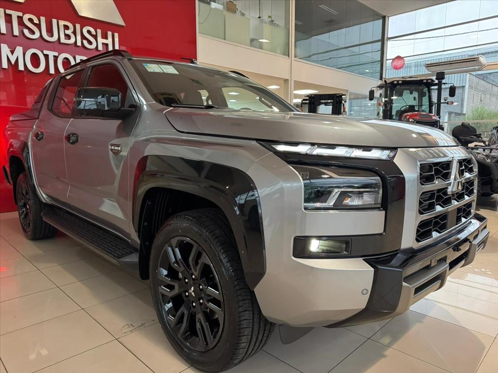 Mitsubishi-TRITON-2.4 BITURBO DIESEL CD KATANA 4X4 AUTOMÁTICO