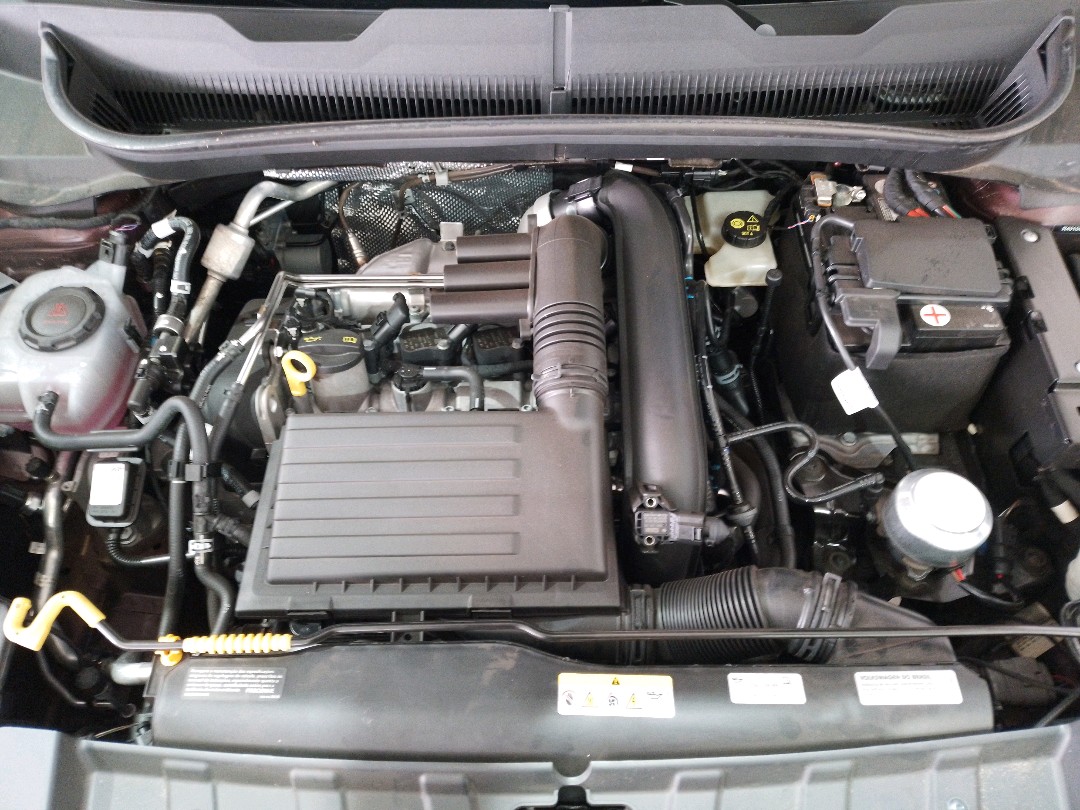 Volkswagen-T-CROSS-1.4 250 TSI TOTAL FLEX HIGHLINE AUTOMÁTICO