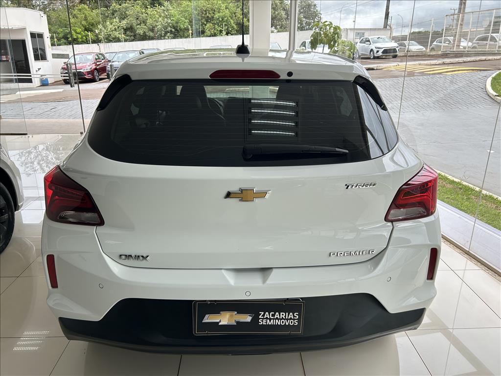 ONIX 1.0 TURBO FLEX PREMIER AUTOMÁTICO3