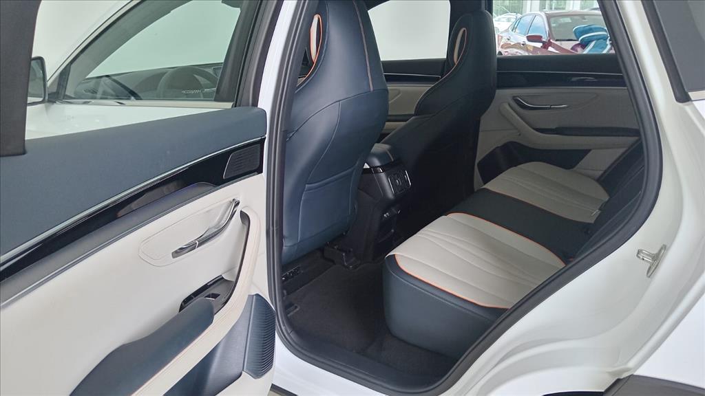 SONG PLUS 1.5 DM-I HÍBRIDO AUTOMÁTICO7