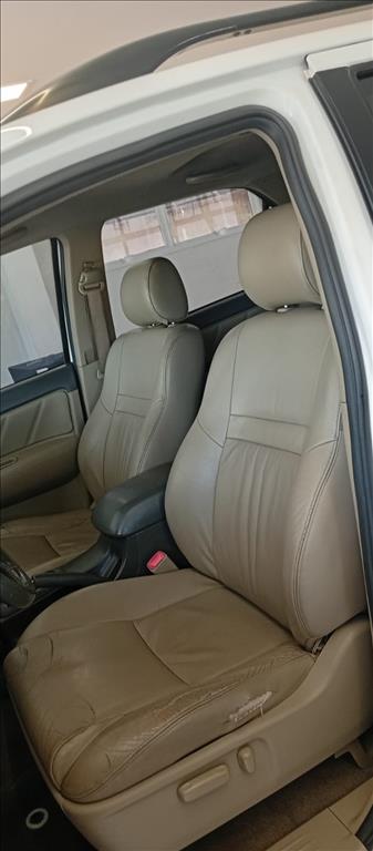 HILUX SW4 3.0 SRV 4X4 7 LUGARES 16V TURBO INTERCOOLER DIESEL 4P AUTOMÁTICO8