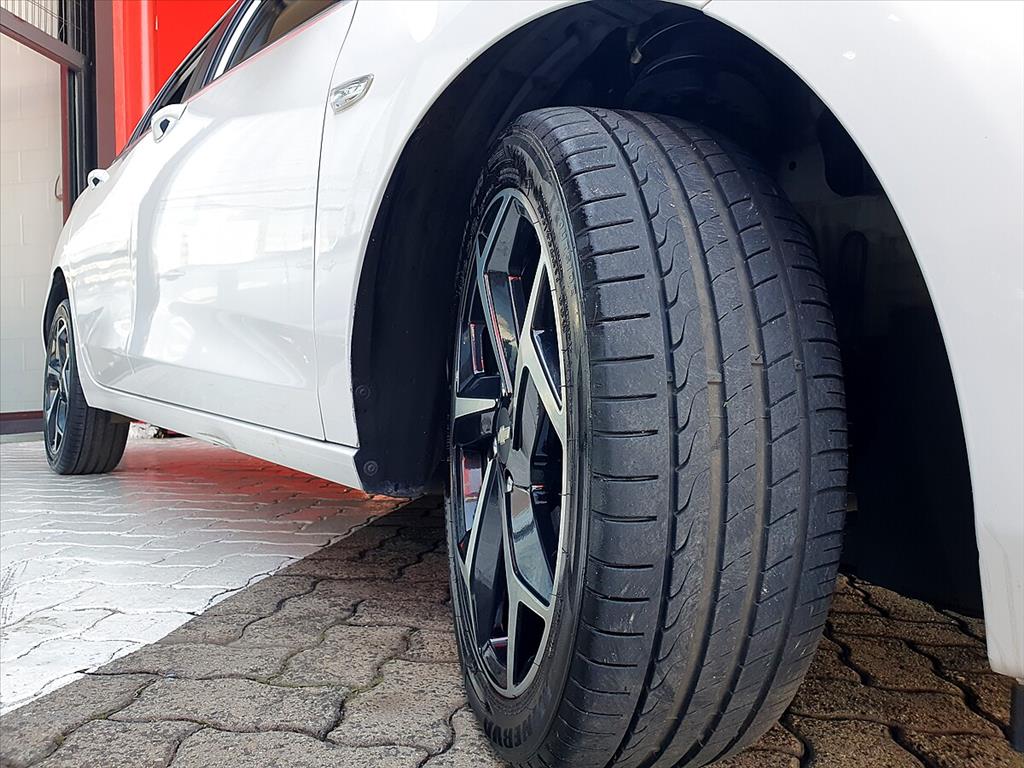 Chevrolet Onix Plus - 1.0 TURBO FLEX LTZ AUTOMÁTICO