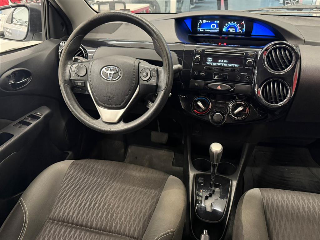 ETIOS 1.5 X PLUS SEDAN 16V FLEX 4P AUTOMÁTICO ETIOS 1.5 X PLUS SEDAN 16V FLEX 4P AUTOMÁTICO