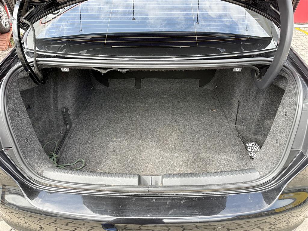 Volkswagen Jetta - 2.0 TSI HIGHLINE 200CV GASOLINA 4P TIPTRONIC