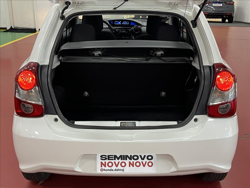 ETIOS 1.5 X PLUS 16V FLEX 4P AUTOMÁTICO8