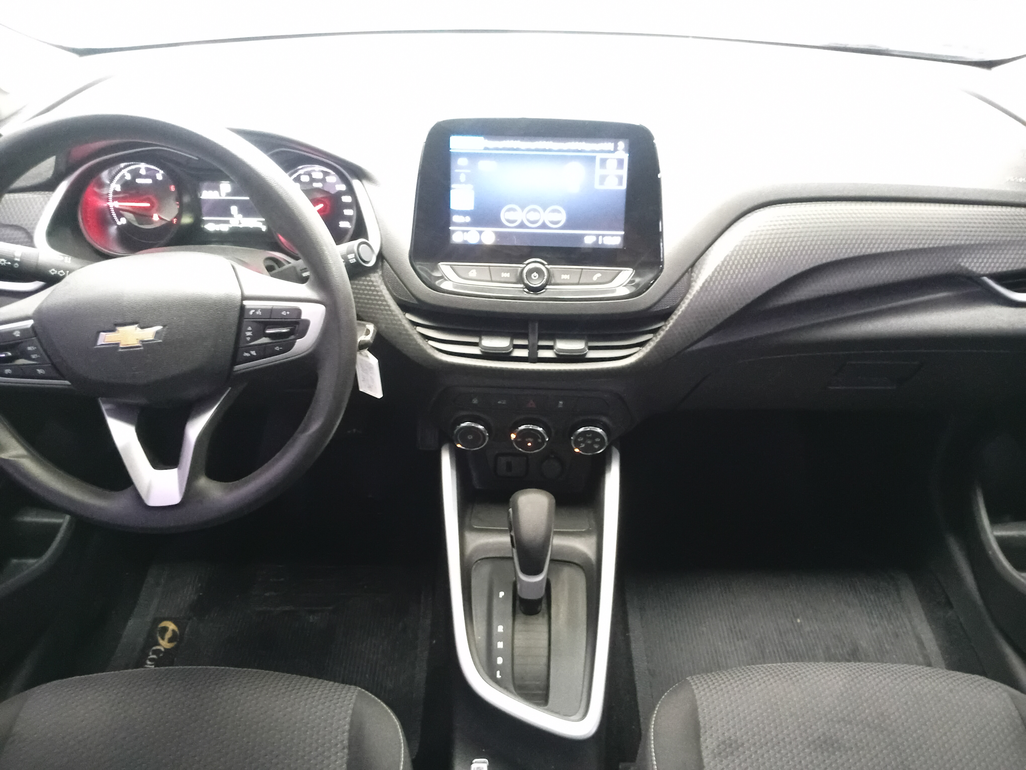 ONIX PLUS 1.0 TURBO FLEX LT AUTOMÁTICO7