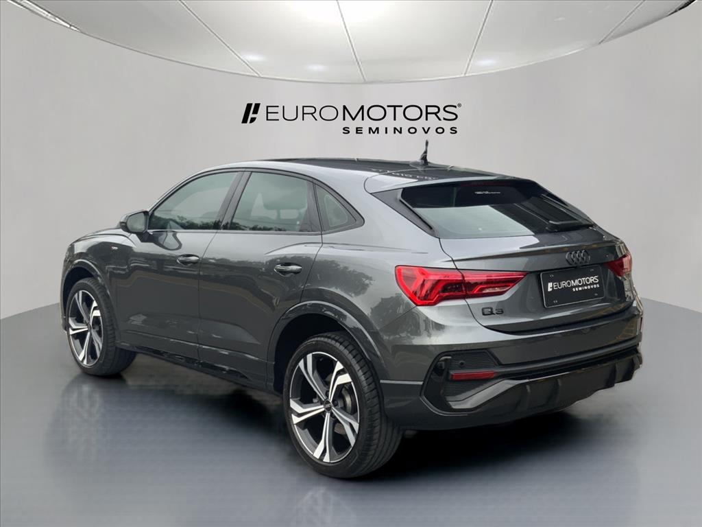 Audi-Q3-2.0 40 TFSI GASOLINA SPORTBACK PERFORMANCE BLACK QUATTRO TIPTRONIC