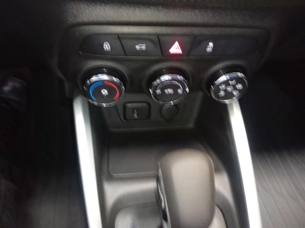 ONIX 1.0 TURBO FLEX LTZ AUTOMÁTICO10