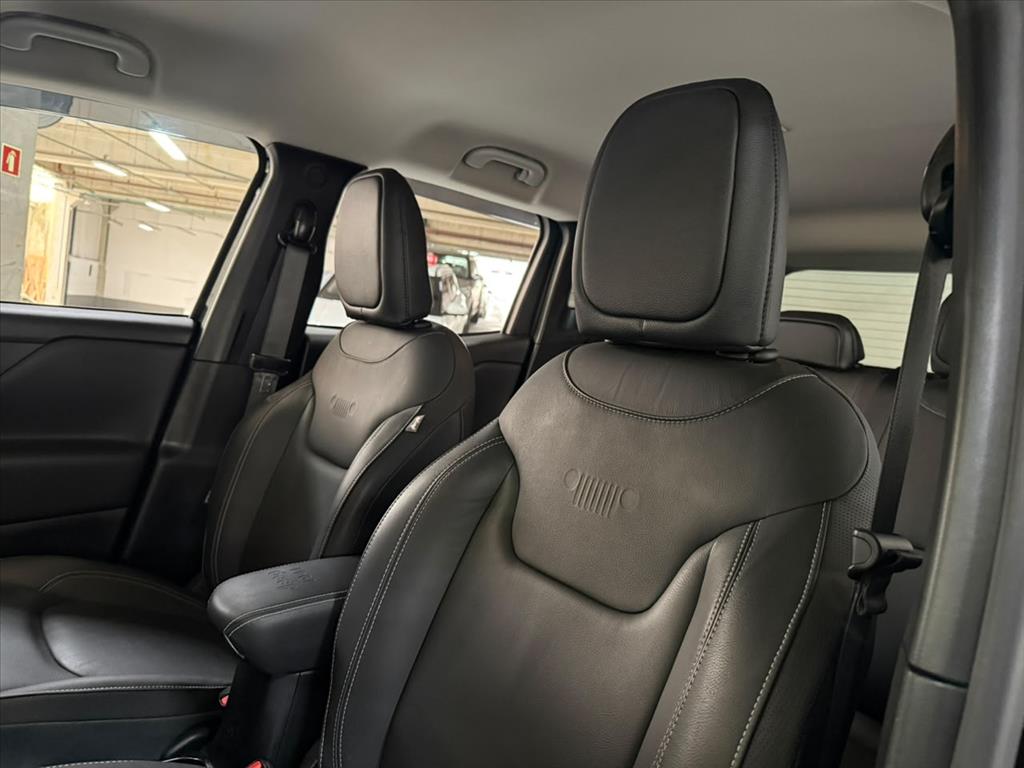Jeep-RENEGADE-1.3 T270 TURBO FLEX LONGITUDE AT6