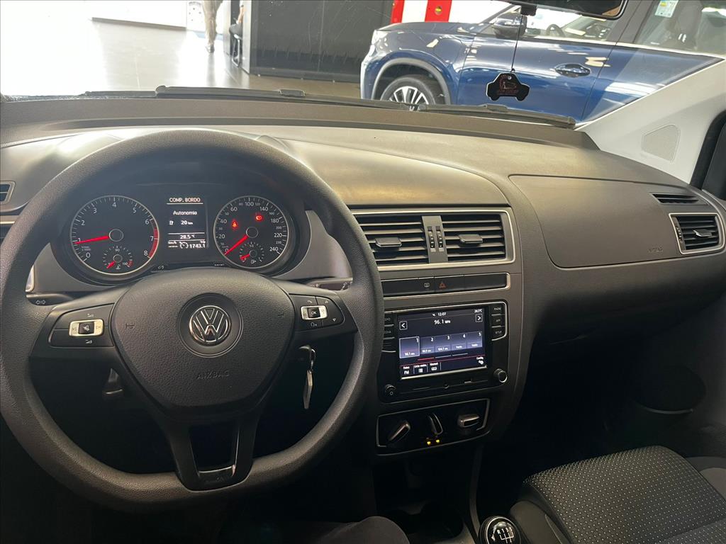 VW - Volkswagen-FOX-1.6 MSI TOTAL FLEX CONNECT 4P MANUAL