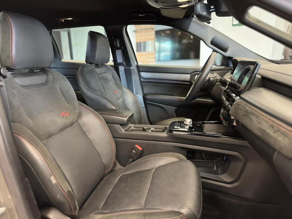 RAMPAGE 2.0 HURRICANE 4 TURBO GASOLINA R/T 4X4 AUTOMÁTICO7