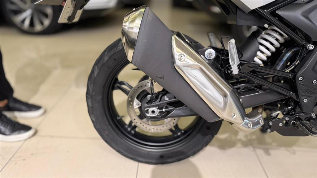 G 310 R8