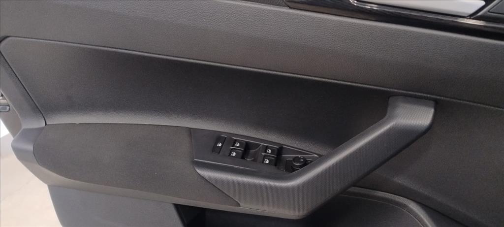 NIVUS 1.0 200 TSI TOTAL FLEX SENSE AUTOMÁTICO4