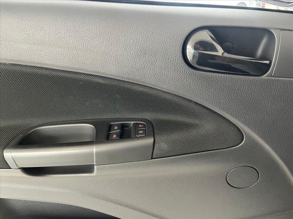 VOYAGE 1.0 12V MPI TOTALFLEX 4P MANUAL