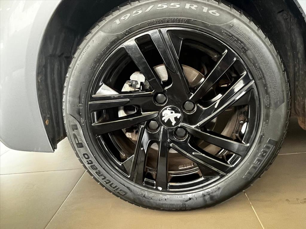 Peugeot-208-1.0 FIREFLY FLEX STYLE MANUAL