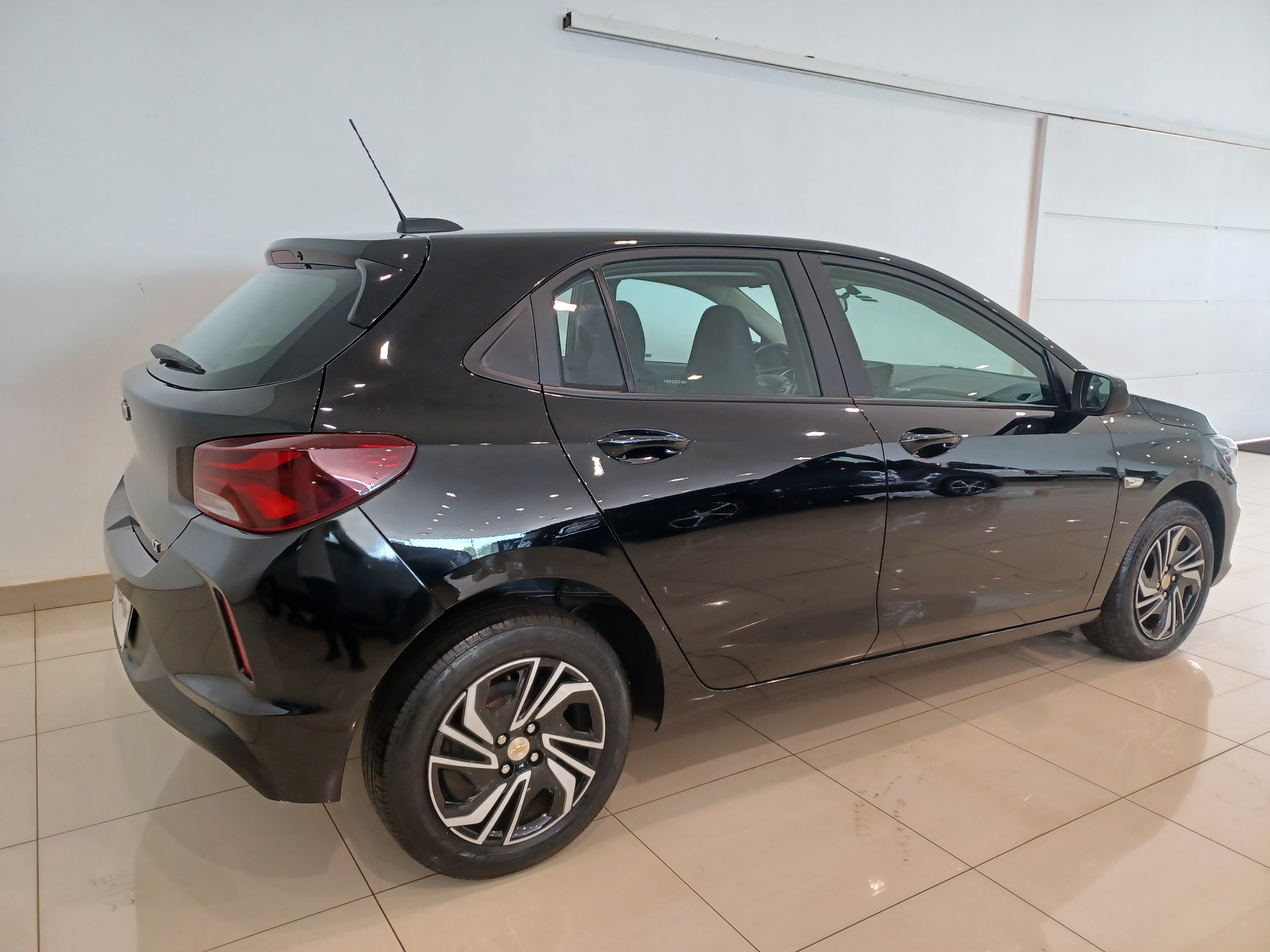 GM - Chevrolet-ONIX-1.0 FLEX LT MANUAL