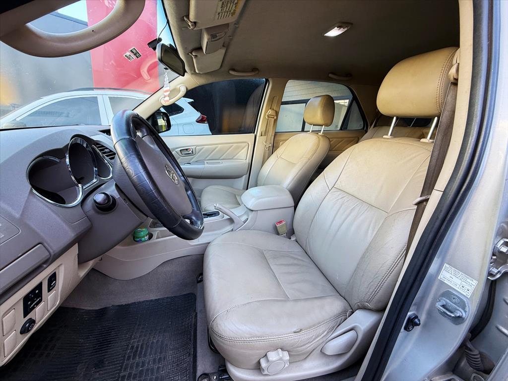 Toyota Hilux Sw4 - 3.0 SRV 4X4 16V TURBO INTERCOOLER DIESEL 4P AUTOMÁTICO